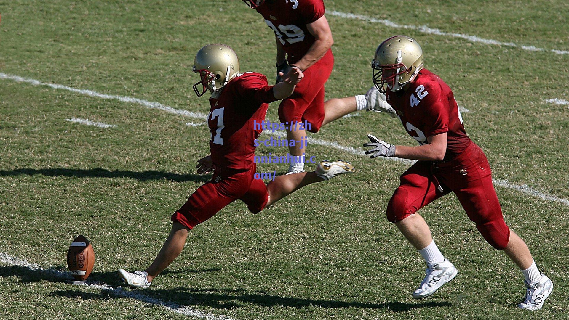 金年会平台|巴克利质问唐斯愚蠢犯规引风波，森林狼中锋回应唯天知晓显无奈